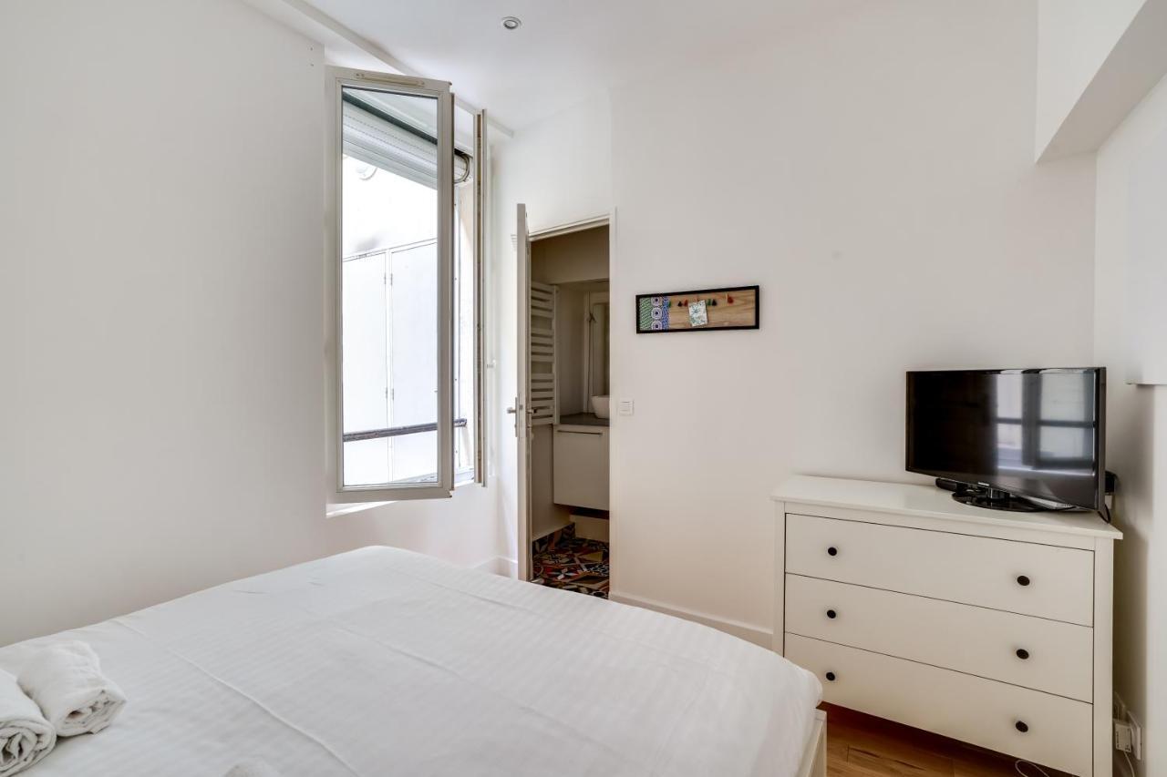 Apartment 3 People Close Eiffel Tower By Weekome Paris Extérieur photo